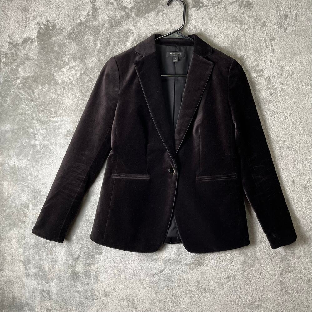 Ann Taylor Black The Hutton Blazer Jacket In Velvet Size 0 Petite Whimsigoth